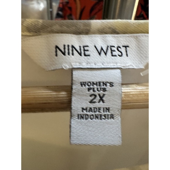 Nine West Womans Cottagecore Floral Maxi Dress Size 2X Boho Beachy Yellow Lined - Picture 2 of 15